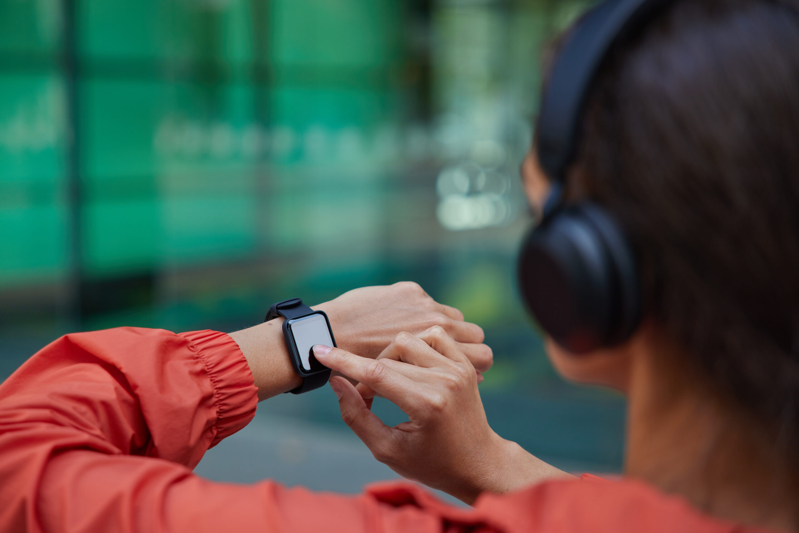 Top 5 Smartwatches You Can Buy on Amazon in 2025